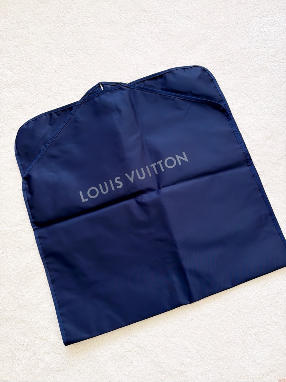 BRAND NEW! Authentic LOUIS VUITTON Navy Travel Storage Garment Bag - Picture 5 of 5
